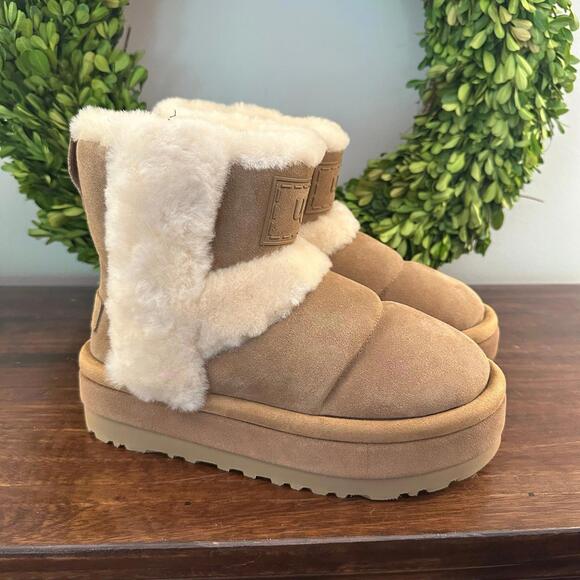 UGG Classic Chillapeak Boots Chestnut 8 - Picture 1 of 7